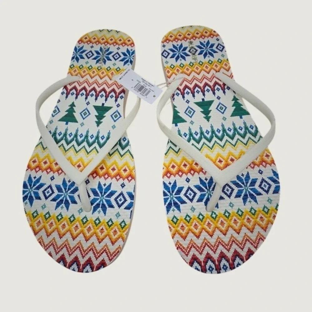 Old Navy Womens Fair Isle Holiday Snowflake Flip Flop Sandals White Size 8 NWT